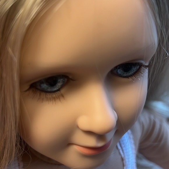 My Twinn ‘Wendi’ Blonde Blue Eyes Long Hair 23" Poseable Girl Doll 2008 - Picture 13 of 13